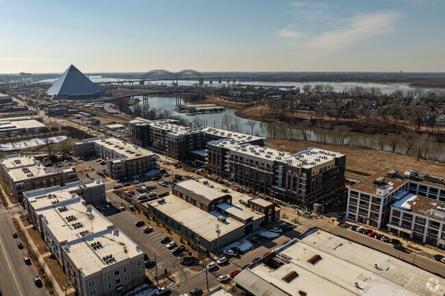 Foto aérea - Harbor Side at Conwood Flats