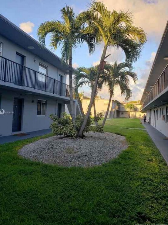 Foto del edificio - 4250 SW 67th Ave