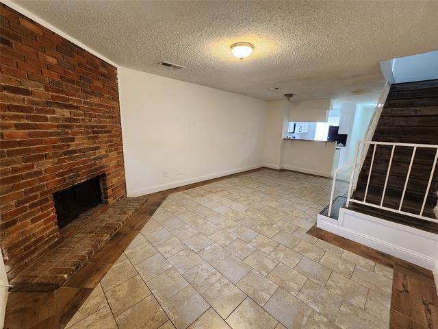 Foto del edificio - 9547 Olde Towne Row