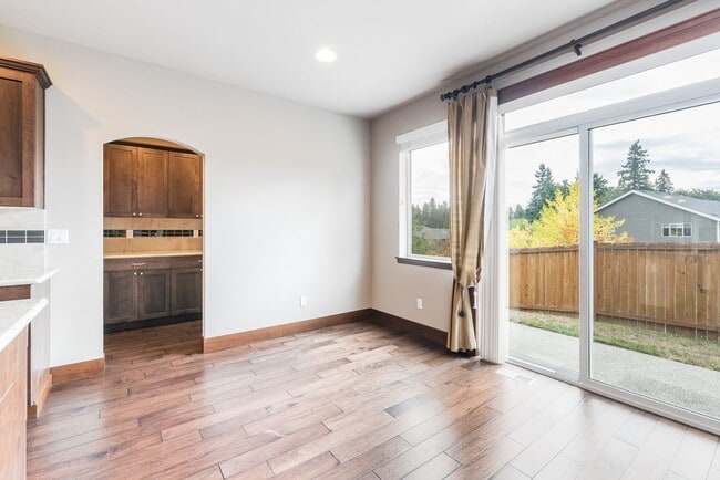 Building Photo - 210 205th Pl SW