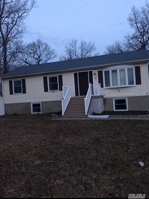 Primary Photo - 3 Sheridan Dr
