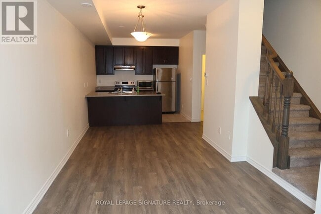 Building Photo - 45-45 Heron Park Pl