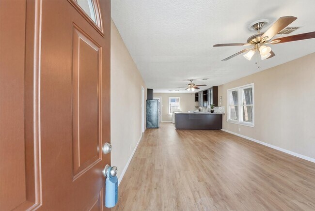 Foto del edificio - 1110 E 27th St