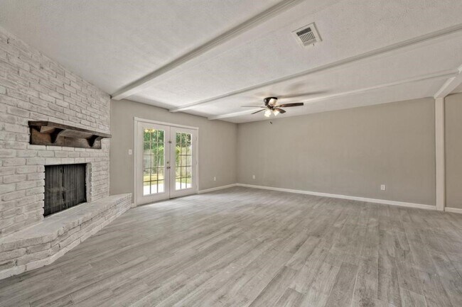 Foto del edificio - 23906 Spring Towne Dr