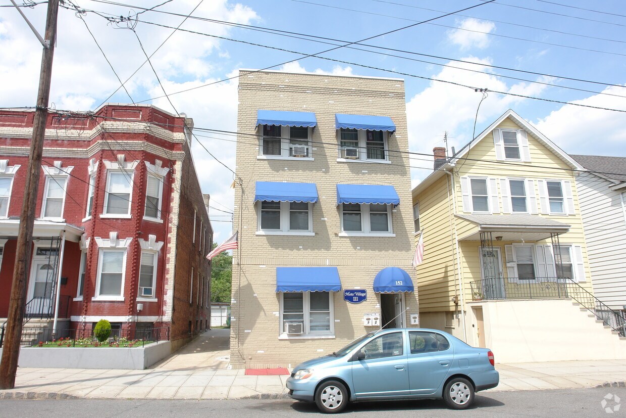 Foto del edificio - 152 Washington St