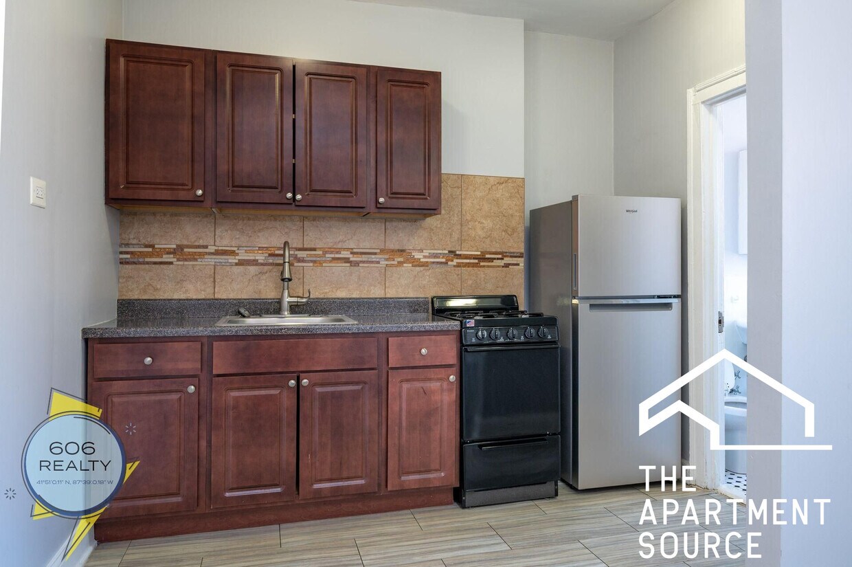 Foto principal - 6930 N Greenview Ave