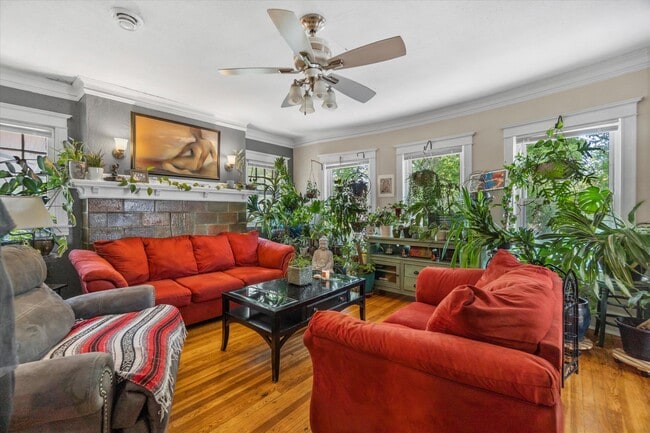 Foto del edificio - 750 N 34th St