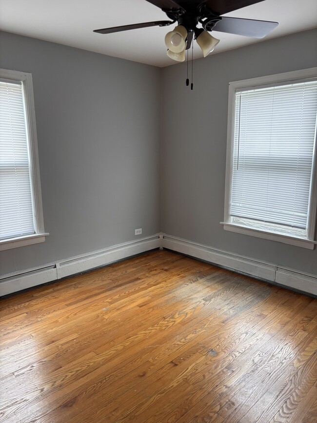 Foto del edificio - 5133 W Addison St