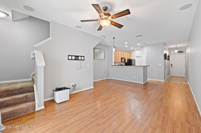 Building Photo - 12287 Black Walnut Ct