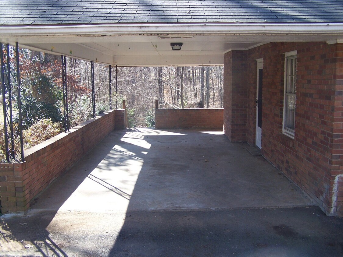 Primary Photo - 3BR/1.5BA Brick Ranch Home, Full Basement!