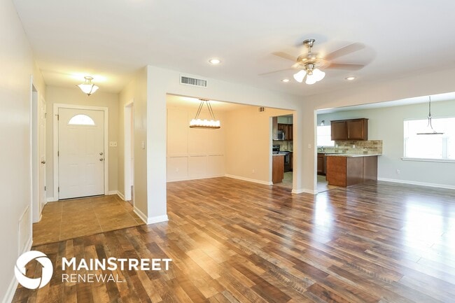 Building Photo - 1217 Brookmont Ave E