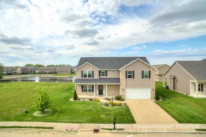 Foto principal - 3064 E Stone Creek Blvd