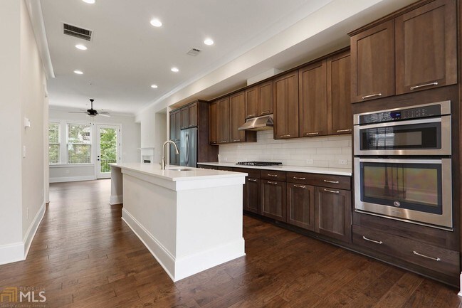 Building Photo - 6609 Cadence Blvd
