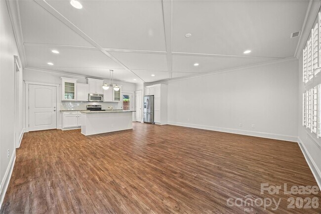Foto del edificio - 706 Kingsley Way