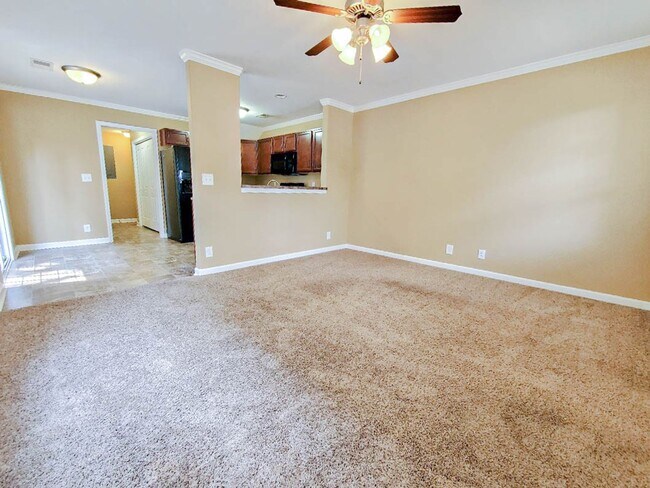 Foto del edificio - Pet Friendly Two Bedroom!