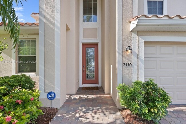 Building Photo - 2330 Heydon Cir E