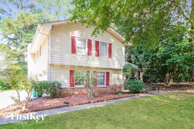 Building Photo - 600 River Oak Loop