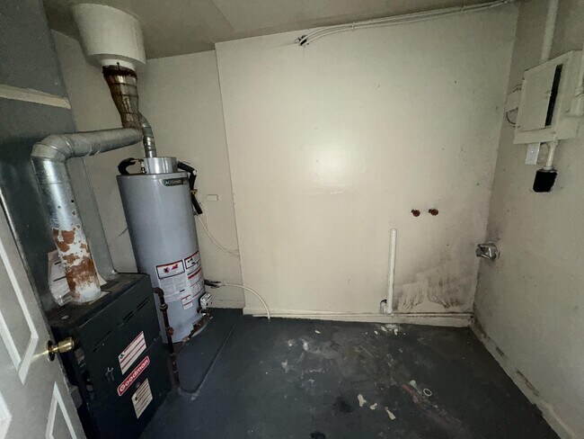 Photo - 2410 N Kitley Ave House