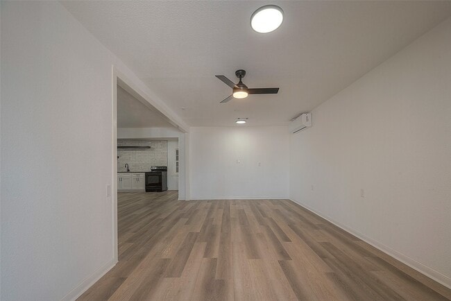 Foto del edificio - 3320 Hays St