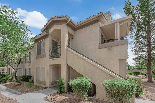 Foto del edificio - 5710 E Tropicana Ave