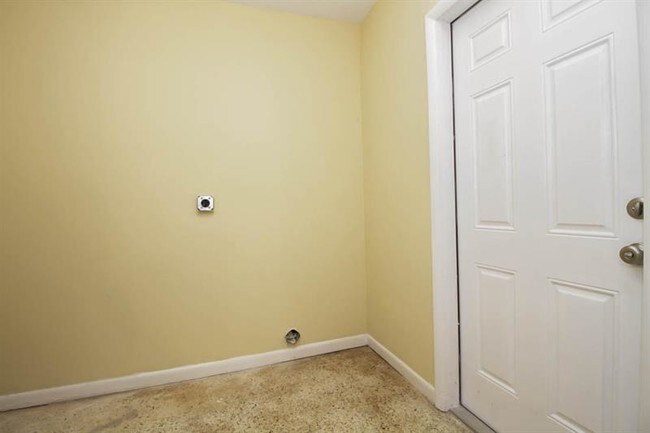 Foto del edificio - 3260 NW 16th St