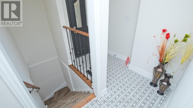 Building Photo - 2 Betteridge Ln