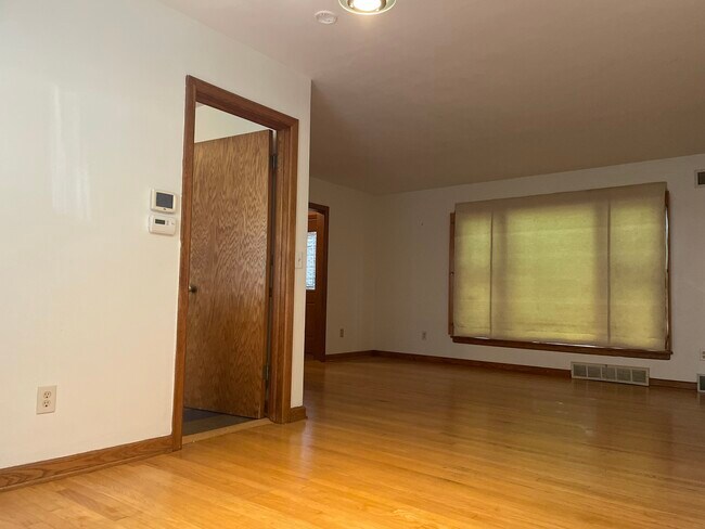 Foto del edificio - 4120 Jerome St