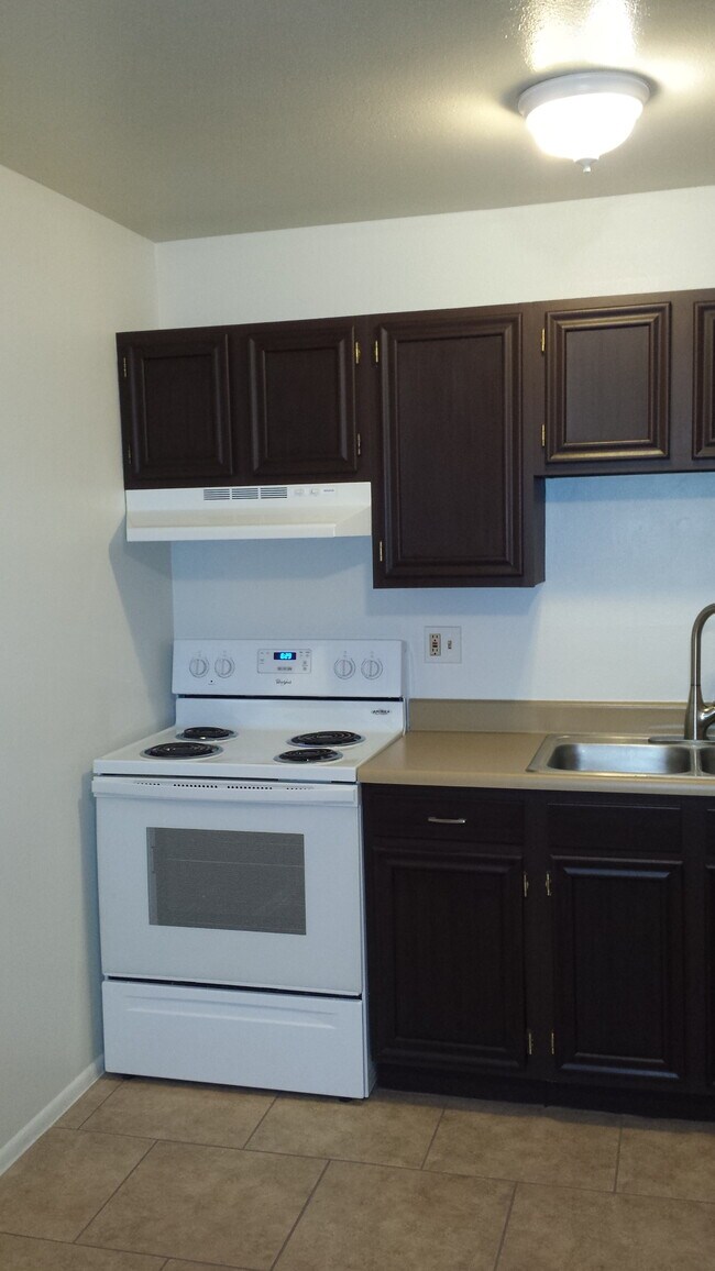 Foto del edificio - 6820 Western Pl