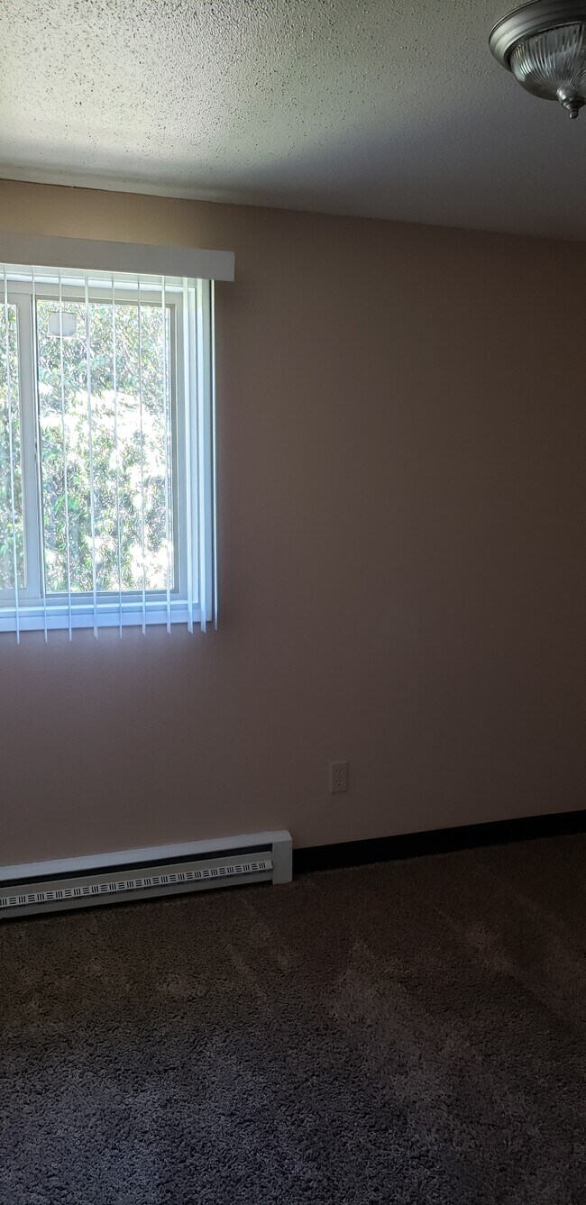 Aspen Circle Apartments Rentals in Ellensburg at 101 E 14th Ave