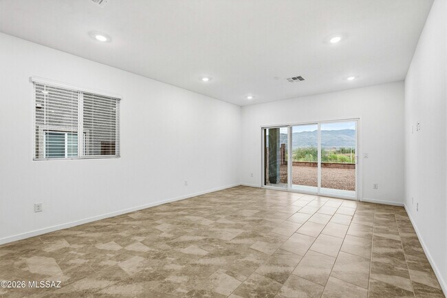 Foto del edificio - 8774 S Cir. Generoso