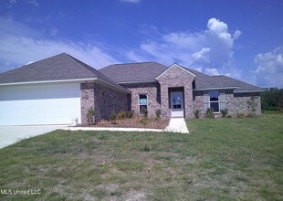 Building Photo - 308 JASMINE COVE DR