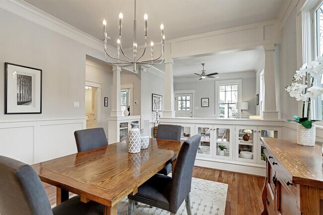 Foto del edificio - 807 Woodland St