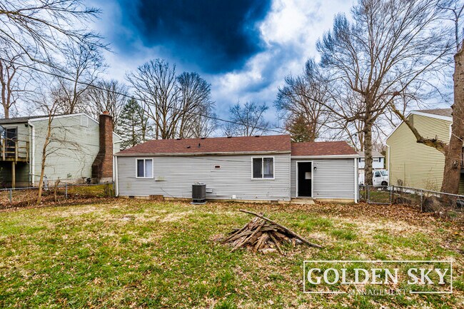 Building Photo - 3535 Alpine Pl