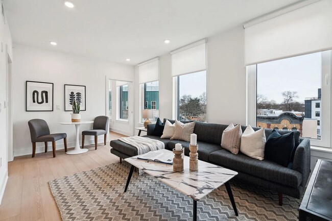 Foto del edificio - 2000 Dreer St