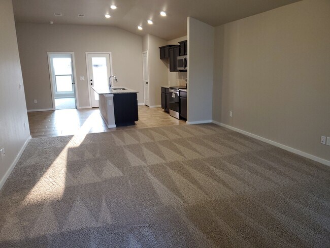 Foto del edificio - 9319 Ratliff Ridge Ave