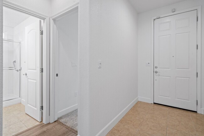 Foto del edificio - 802 N Marquis Way