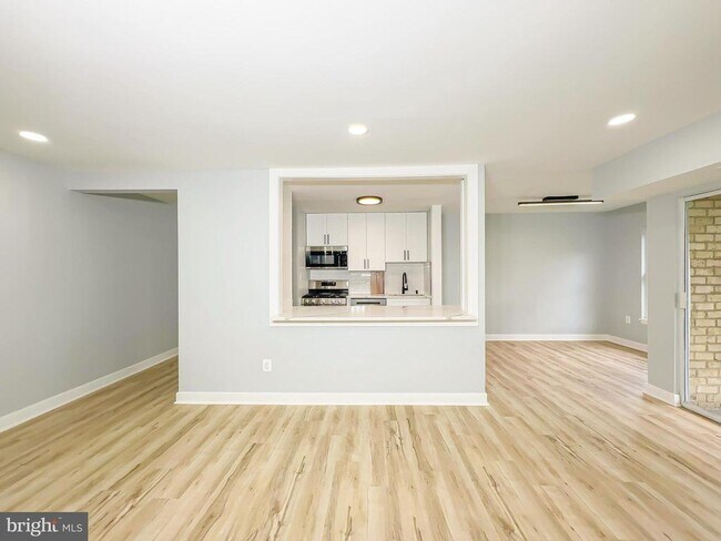 Foto del edificio - 3861 St Barnabas Rd