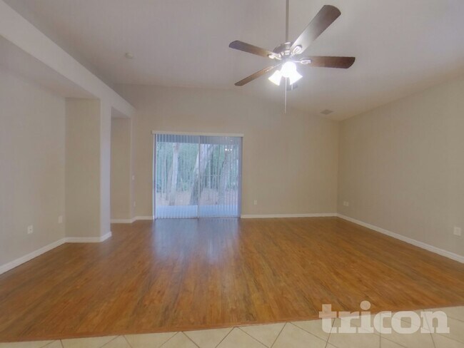 Building Photo - 351 Fairmount Park Ct
