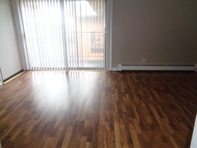 Foto del edificio - 7323 W 79th St