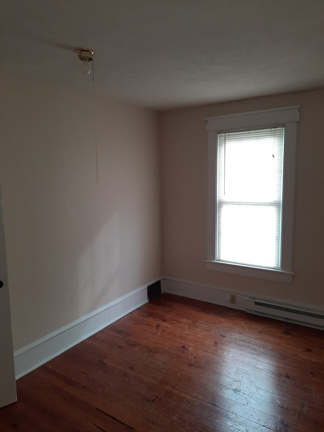 Bedroom - 120 Chapel St