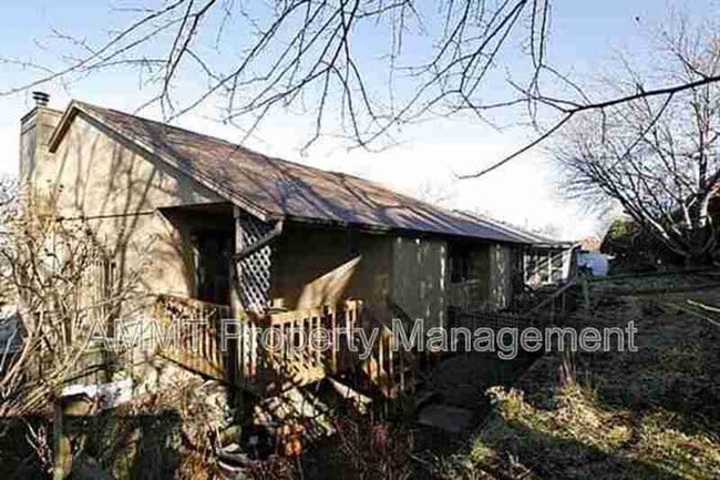 Photo - JR Real Estate: 848 Dover Street House