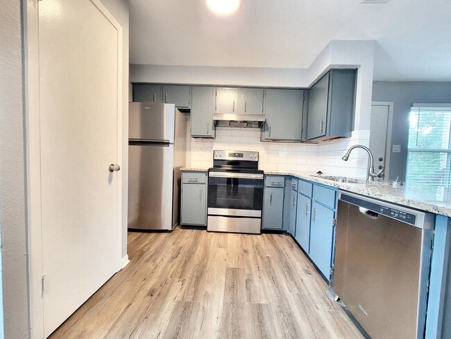 Building Photo - 4431 Whispering Valley Dr