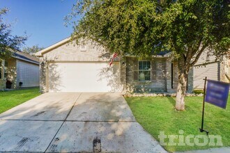 Building Photo - 8615 Silver Willow