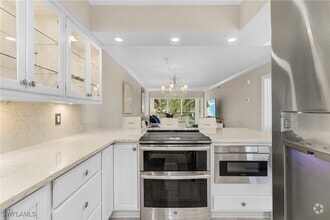 Building Photo - 234 Banyan Blvd