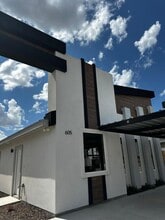 Building Photo - 605 N Emerald Ave