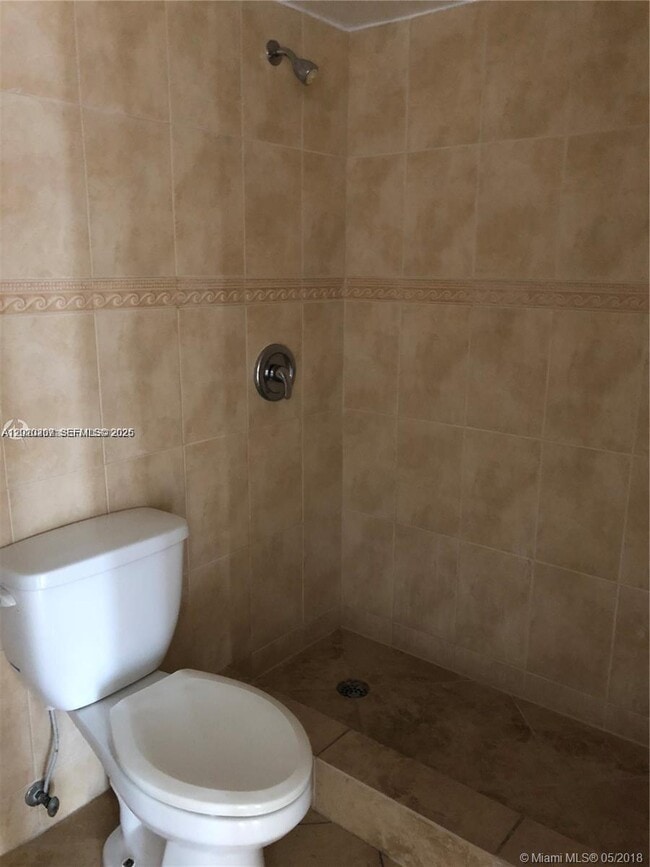 Foto del edificio - 16909 N Bay Rd
