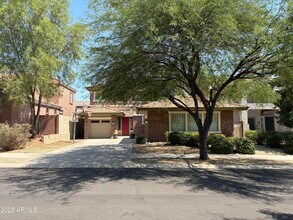 Building Photo - 16054 W Shangri La Rd
