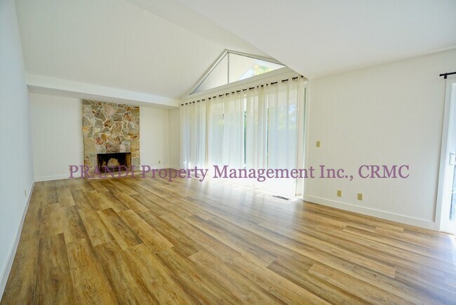 Building Photo - Reduced! (Was $3,700) Now $3,295! Upgraded...