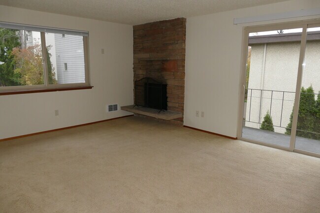 Building Photo - 2032 NW 59th St