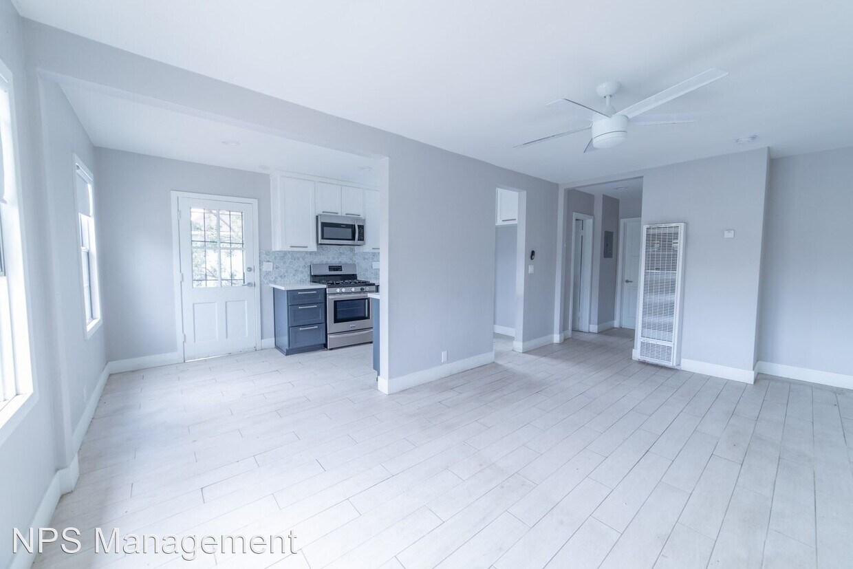 Primary Photo - 2 br, 1 bath Apartment - 4375 Elm Ave 4375...